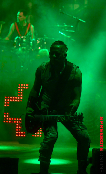 Parkbuehne-Feuerengel-08