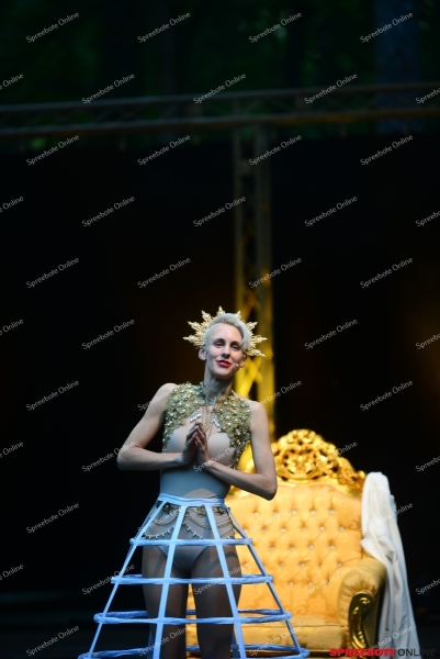 Parkbuhne-Lisa-Eckhart-006