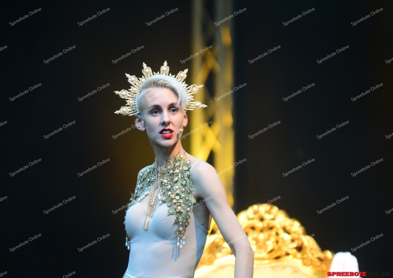 Parkbuhne-Lisa-Eckhart-007