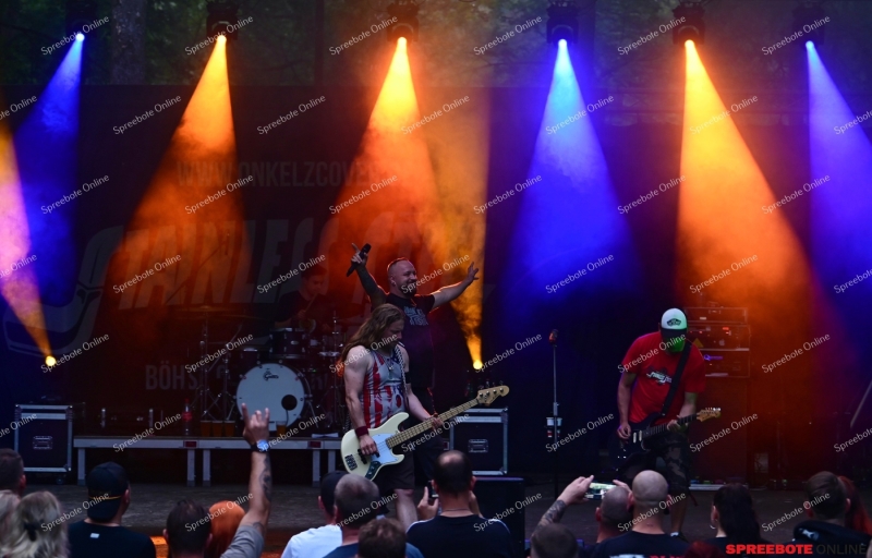 Parkbuhne-Stainless-Steel-002