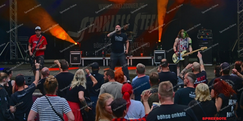 Parkbuhne-Stainless-Steel-004