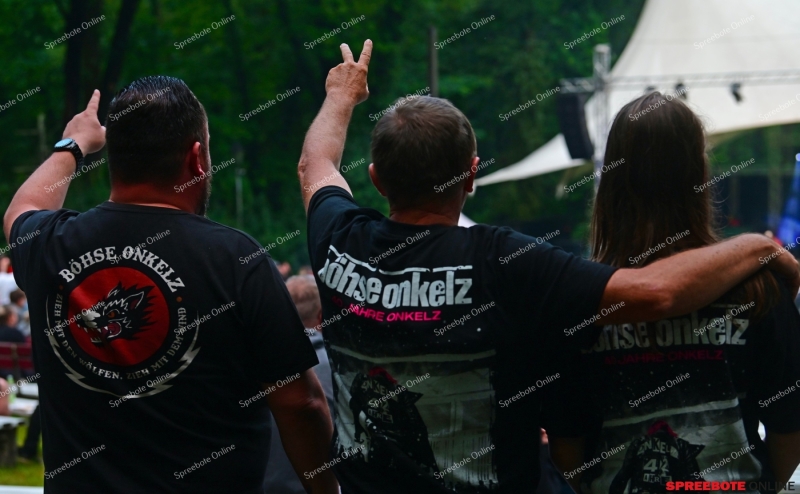 Parkbuhne-Stainless-Steel-009