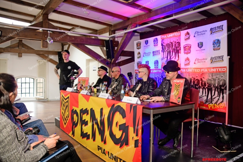 Spreebote-Pia-United-Kufa-Dachetage-Dreh-PK-001