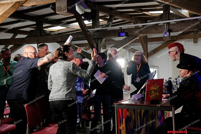 Spreebote-Pia-United-Kufa-Dachetage-Dreh-PK-003