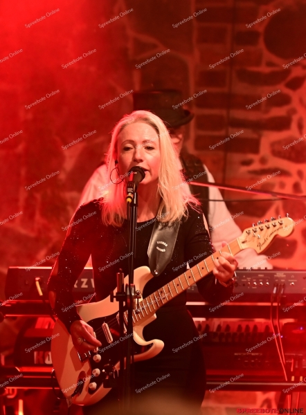 Pink-Floyd-Tribute-Pinks-Choice-002