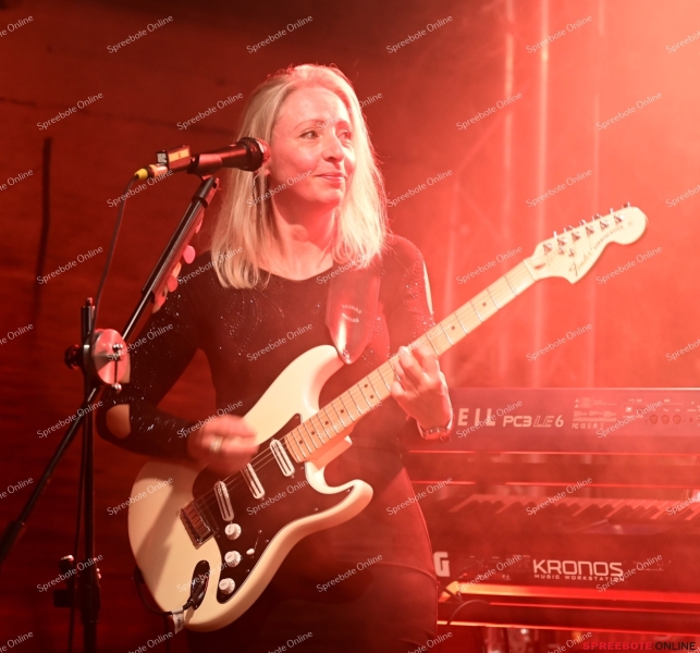 Pink-Floyd-Tribute-Pinks-Choice-006