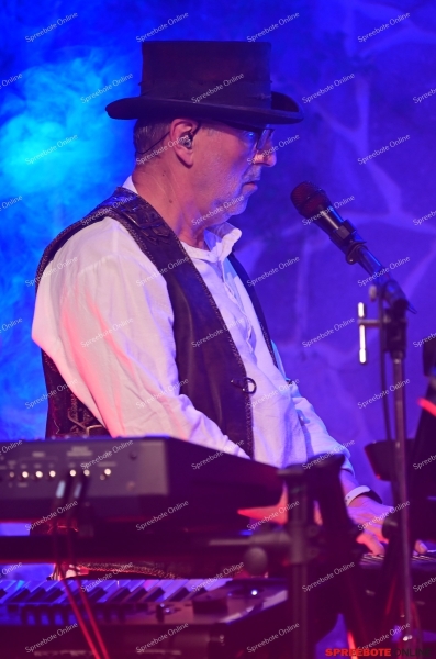 Pink-Floyd-Tribute-Pinks-Choice-012