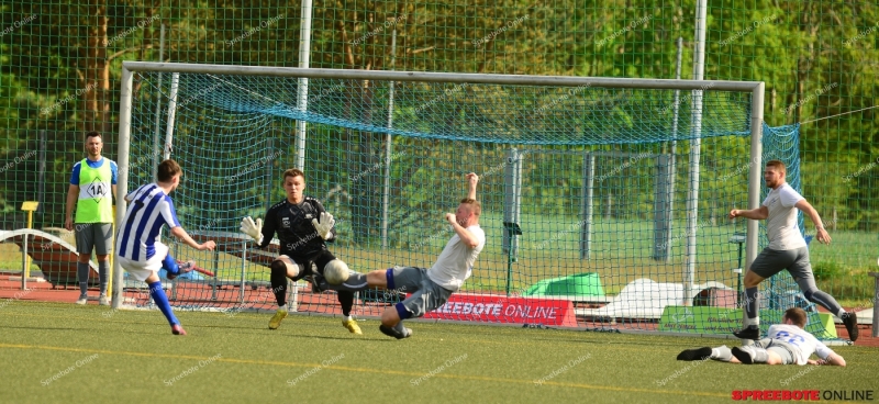 Pneumant-FV-Blau-Weiss-Briesen-024