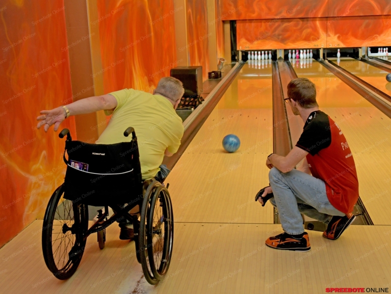 Pneumant-Straframers-Behinderten-Sport-Bowling20-004
