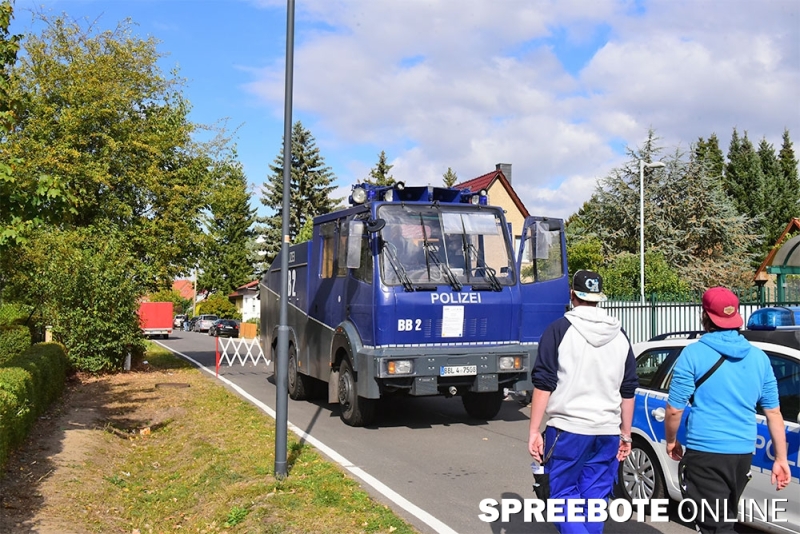 Tag-Off-Tür-Polizei-5