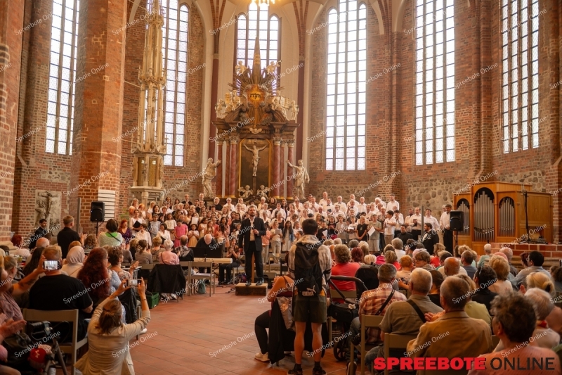 Spreebote-Premiere-von-Carmina-Burana-_gallery1_01