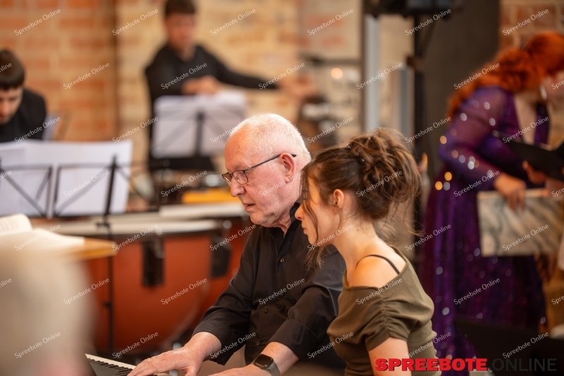 Spreebote-Premiere-von-Carmina-Burana-_gallery1_10
