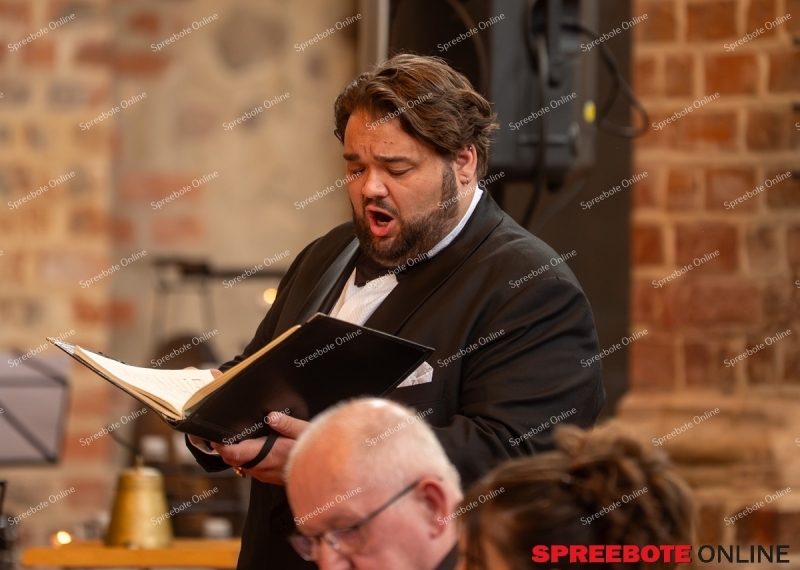 Spreebote-Premiere-von-Carmina-Burana-_gallery1_21