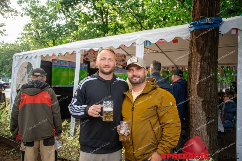 Spreebote-Public-Viewing_gallery1_02