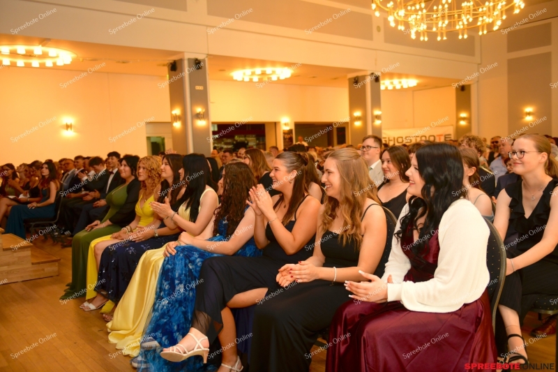 Rahn-Education-Zeugnisse-FOS-002