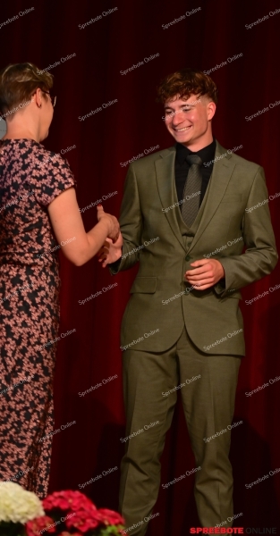 Rahn-Education-Zeugnisse-FOS-033