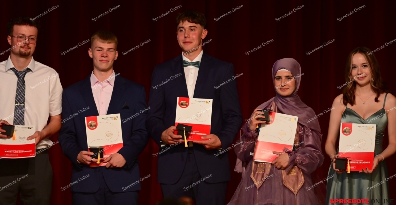 Rahn-Education-Zeugnisse-FOS-041