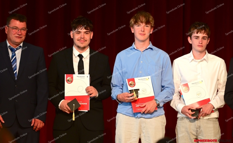 Rahn-Education-Zeugnisse-FOS-042