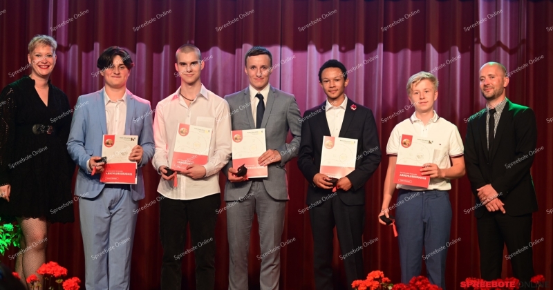 Rahn-Oberschule-Zeugnisse-039