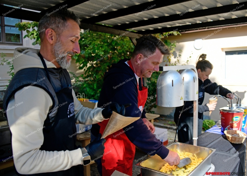 Spreebote-Rahn-Pommes-Action-003