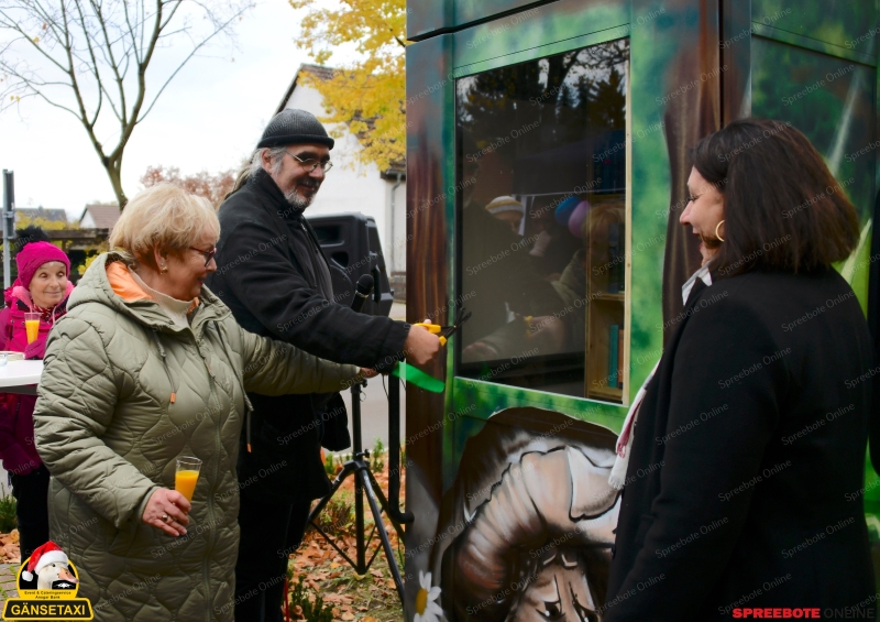 Rauen-Feierliche-Ubergabe-Bucherzelle-005