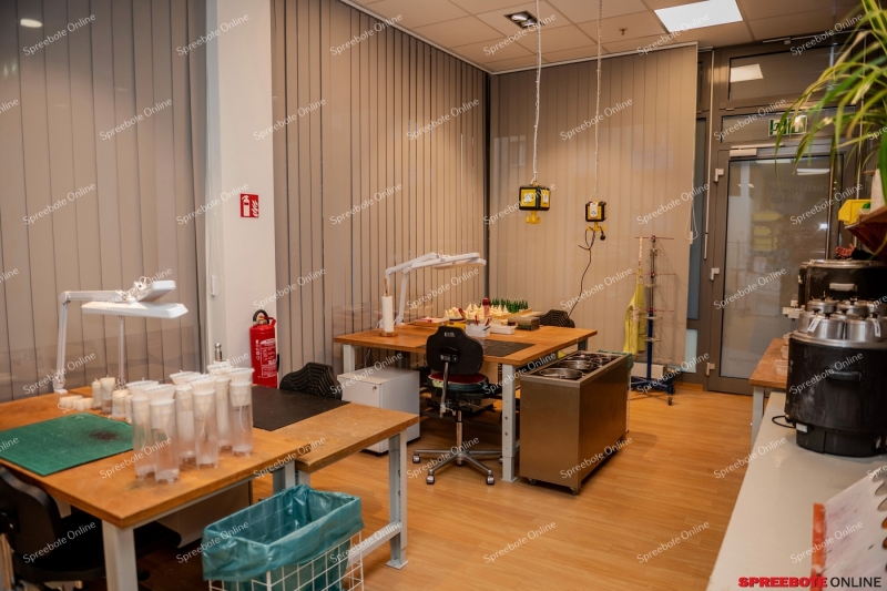 Spreebote-Sama-Eroffnung-Furstengalerie-010