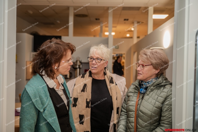 Spreebote-Sama-Eroffnung-Furstengalerie-011