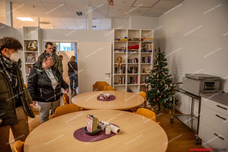 Spreebote-Sama-Eroffnung-Furstengalerie-014