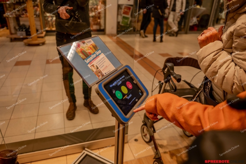 Spreebote-Sama-Eroffnung-Furstengalerie-021