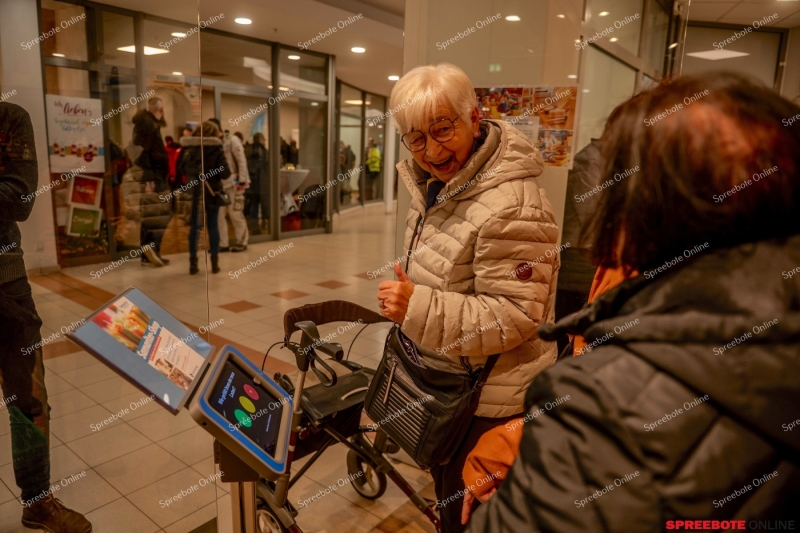 Spreebote-Sama-Eroffnung-Furstengalerie-022