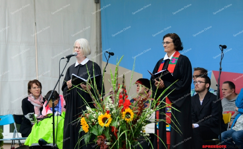 Spreebote-Samariterfest-im-regen-sonne-Mix-001