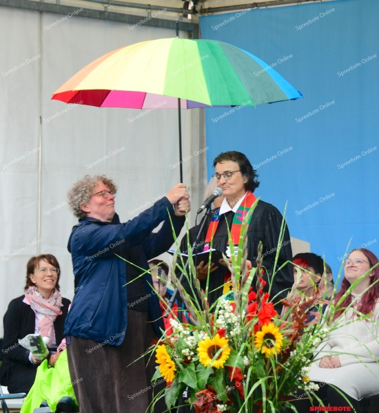 Spreebote-Samariterfest-im-regen-sonne-Mix-003
