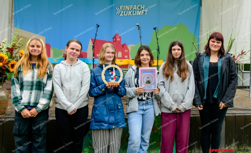 Spreebote-Samariterfest-im-regen-sonne-Mix-022