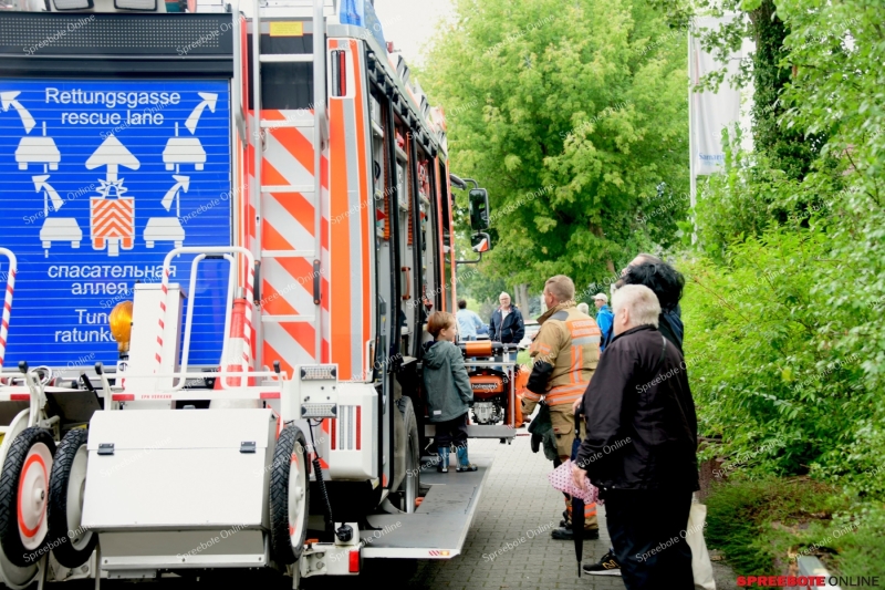 Spreebote-Samariterfest-im-regen-sonne-Mix-025