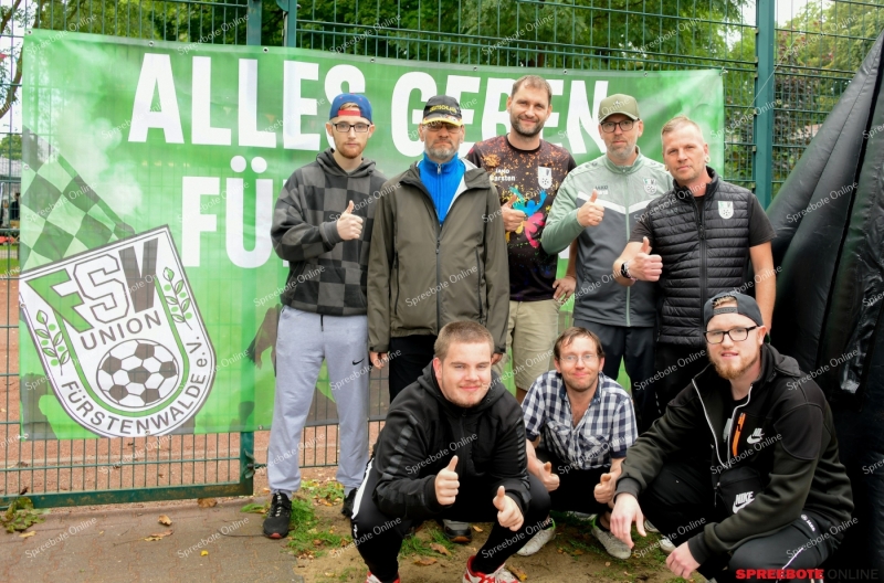 Spreebote-Samariterfest-im-regen-sonne-Mix-028