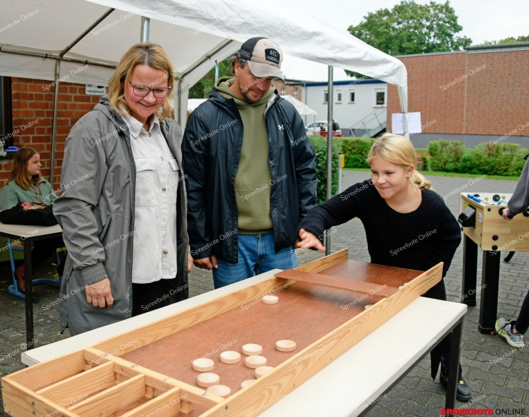Spreebote-Samariterfest-im-regen-sonne-Mix-033