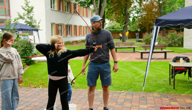 Spreebote-Samariterfest-im-regen-sonne-Mix-041