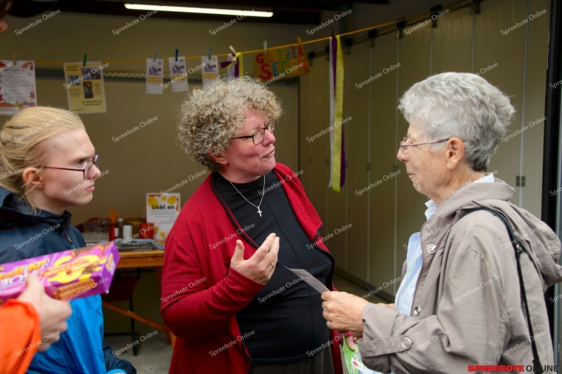 Spreebote-Samariterfest-im-regen-sonne-Mix-043