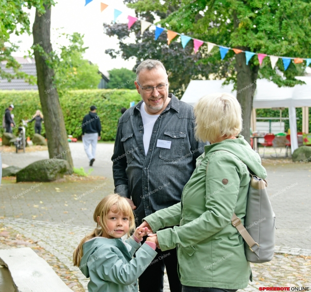 Spreebote-Samariterfest-im-regen-sonne-Mix-052