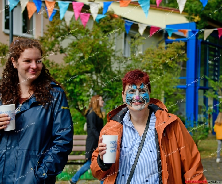 Spreebote-Samariterfest-im-regen-sonne-Mix-054