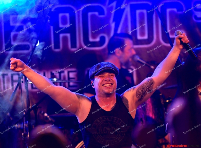 Spreebote-Schulscheune-AC-DC-Abschluss-007