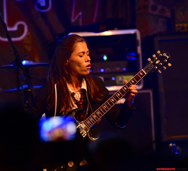 Schulscheune-AC-DC-015