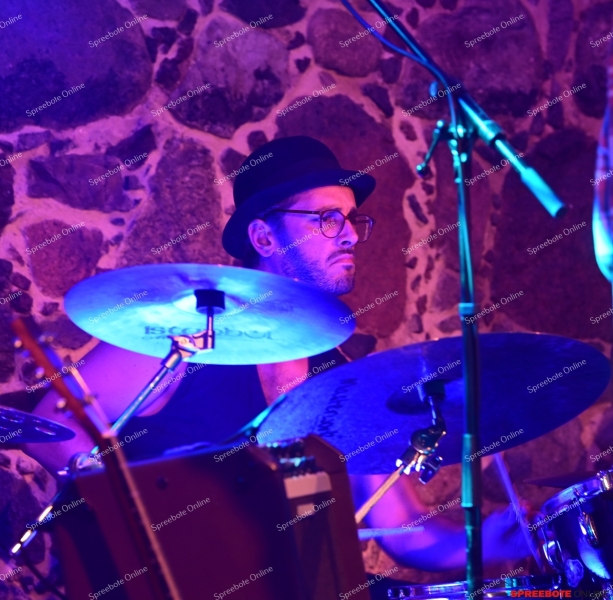 Schulscheune-Nil-Young-Cover-003