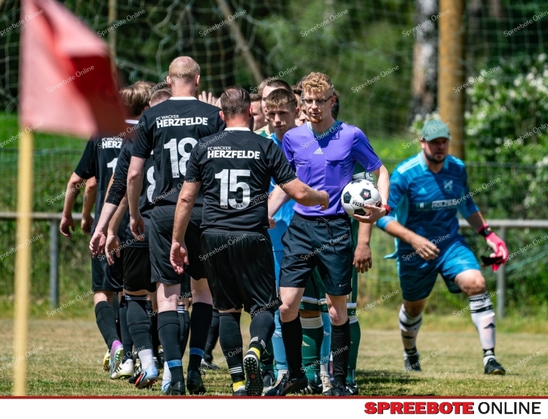 Spreebote-Sechs-Tore-und-kein-Sieger_gallery1_01