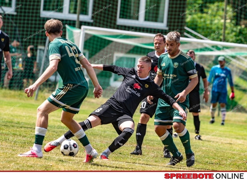 Spreebote-Sechs-Tore-und-kein-Sieger_gallery1_05