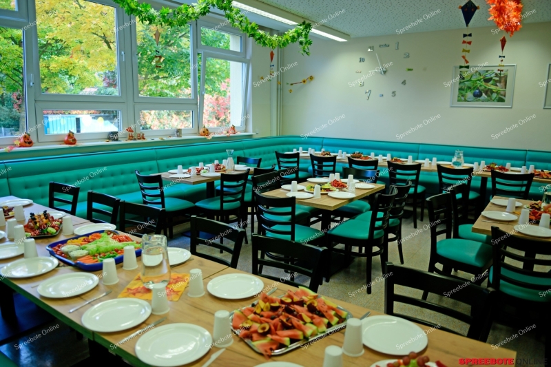 Spreebote-Sigmund-Jahn-Ubergabe-Brotbox14-002