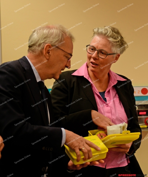 Spreebote-Sigmund-Jahn-Ubergabe-Brotbox14-011