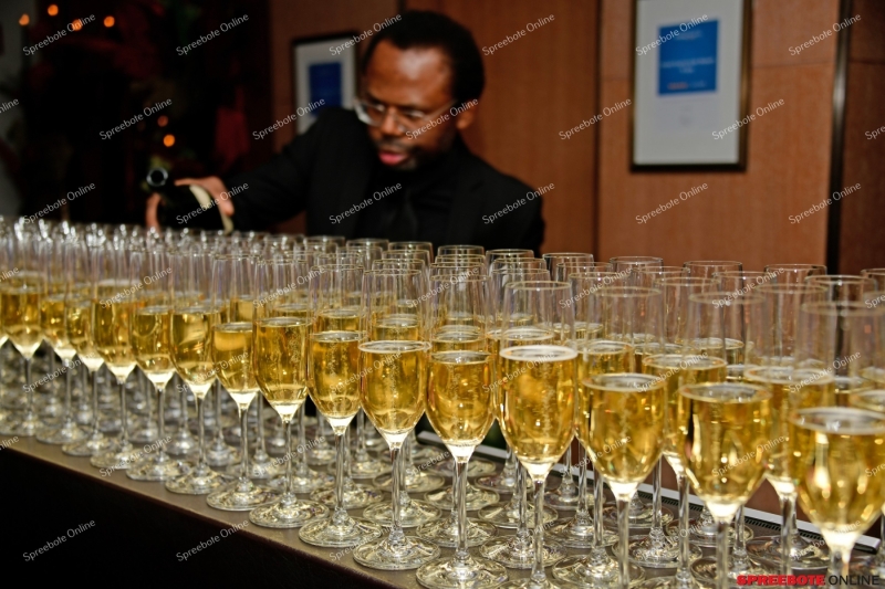 Spreebote-Silvester-Esplanade-001