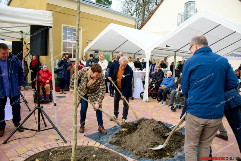 Spreebote-Reichenwalde-Cafe-Tortenschlacht-016