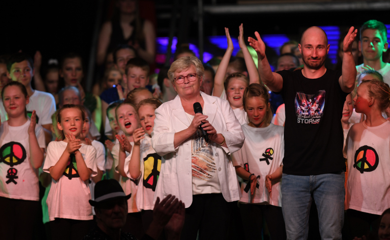 Tanzkreis-Michael-Jackson-Show-05